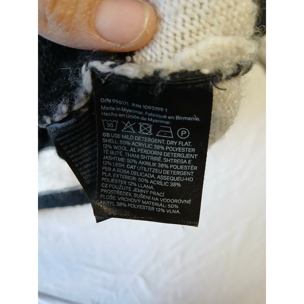 H‎ & M Wool Blend Black and White Striped V-Neck Sweater Womens Medium Collared - Picture 4 of 11